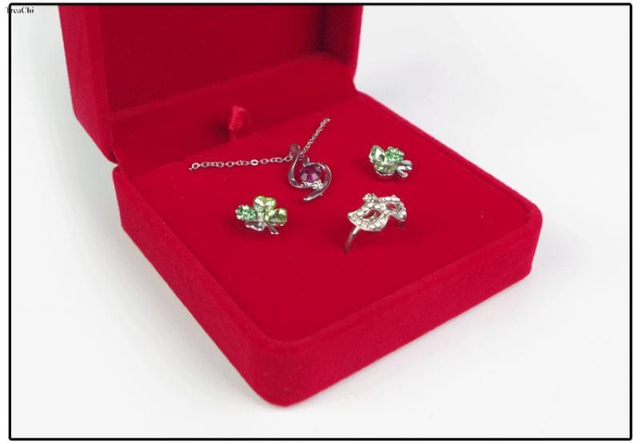 Ślubne pudełko na pierścionek w luksusowym stylu, z aksamitną wyściółką, kolczykami i przenośnym uchwytem - idealny prezent na zaręczyny, urodziny dla pani - Wianko - 19