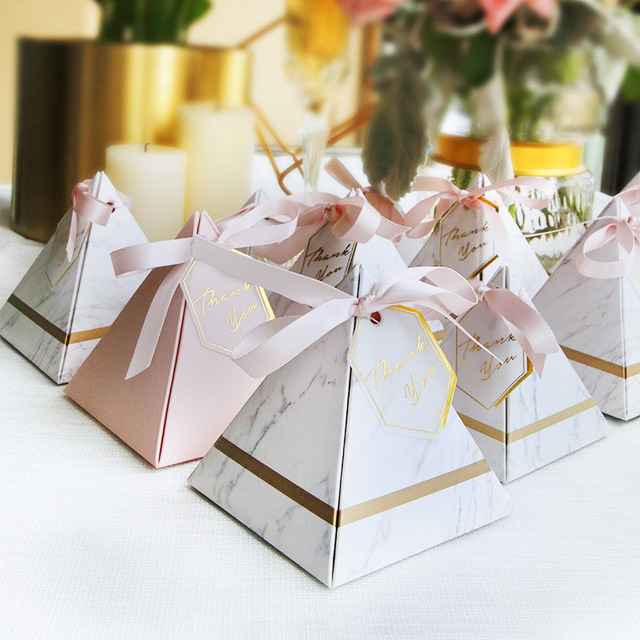 Pudełko na prezenty - 50/100 sztuk w nowym stylu z piramidą, kartką podziękowań i wstążką - świetne na ślubne upominki - Wianko - 3
