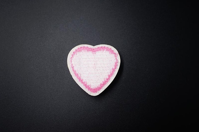 Mend - Różowe serce (3.2x3.2cm) - Łatka haftowana DIY do dekoracji dżinsów i ubrań - Wianko - 5
