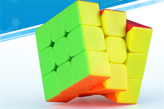 Qiyi Yongshi S 3x3x3 - Kostka Yongshi Stickerless Cube. Kostka puzzle dla profesjonalistów i dzieci - Wianko - 1