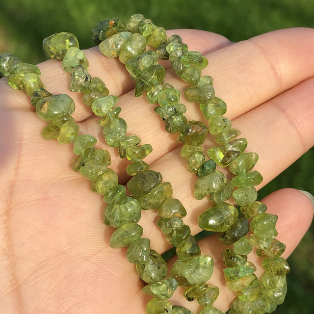 Kamienie żwirowe zielonych peridotów 5-8mm w nieregularnym freeform kształcie - do tworzenia biżuterii DIY, bransoletki, naszyjniki (32) - Wianko - 8