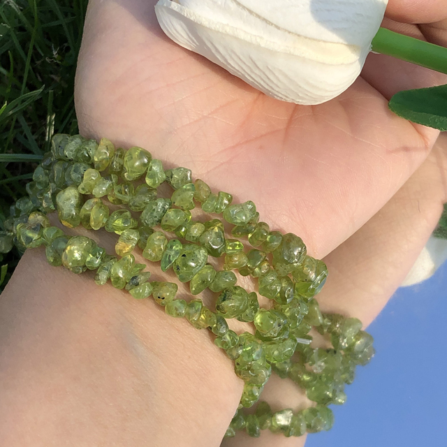 Kamienie żwirowe zielonych peridotów 5-8mm w nieregularnym freeform kształcie - do tworzenia biżuterii DIY, bransoletki, naszyjniki (32) - Wianko - 7