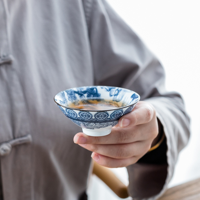 Zestaw 6 filiżanek do herbaty Jingdezhen, ręcznie malowanych, niebiesko-białych, z porcelany Boutique ceramicznej - Wianko - 4