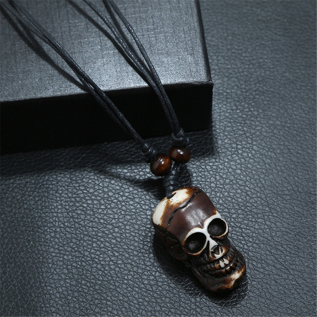 Naszyjnik męski z regulowanym łańcuszkiem, w stylu vintage, z rzeźbieniem znaków i wisiorkiem z żywicy - punkowa biżuteria - Wianko - 7