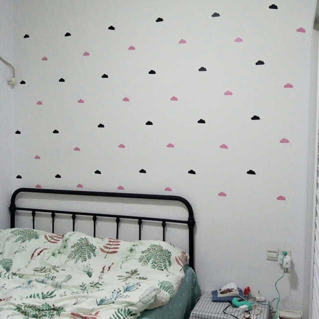 Naklejka ścienne do pokoju dziecięcego: Chmura dla chłopca- dekoracja sypialni z małymi chmurkami - Wianko - 4