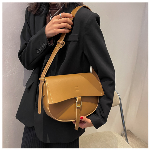 Luksusowa skórzana torebka na ramię - projektantka damskiej mody z klapką i małą torbą ze skórzanym paskiem - Wianko - 28