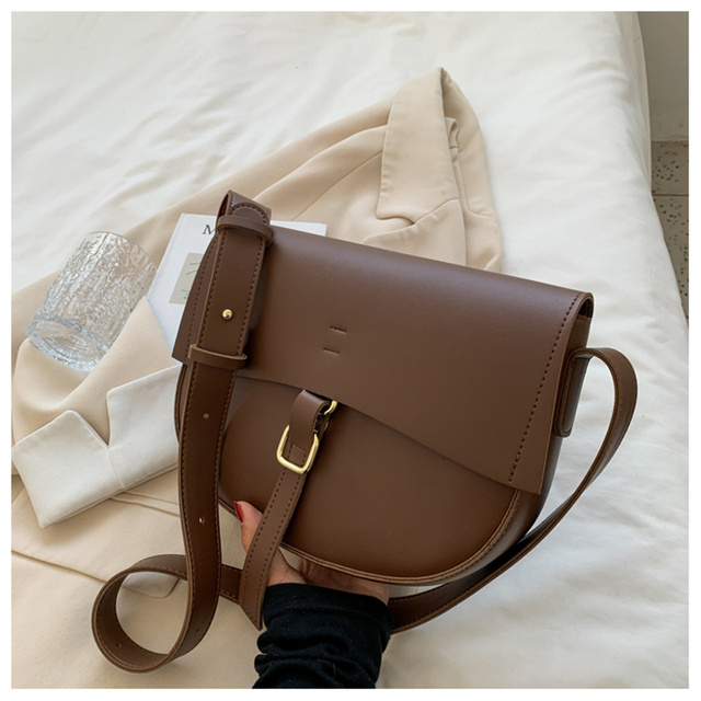 Luksusowa skórzana torebka na ramię - projektantka damskiej mody z klapką i małą torbą ze skórzanym paskiem - Wianko - 45