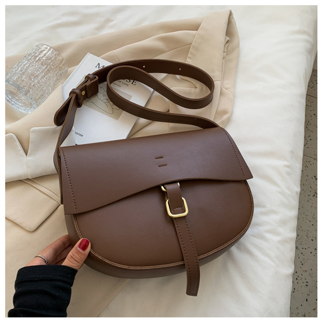 Luksusowa skórzana torebka na ramię - projektantka damskiej mody z klapką i małą torbą ze skórzanym paskiem - Wianko - 46