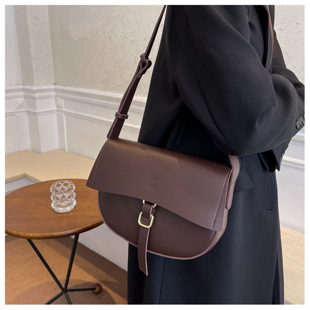 Luksusowa skórzana torebka na ramię - projektantka damskiej mody z klapką i małą torbą ze skórzanym paskiem - Wianko - 13
