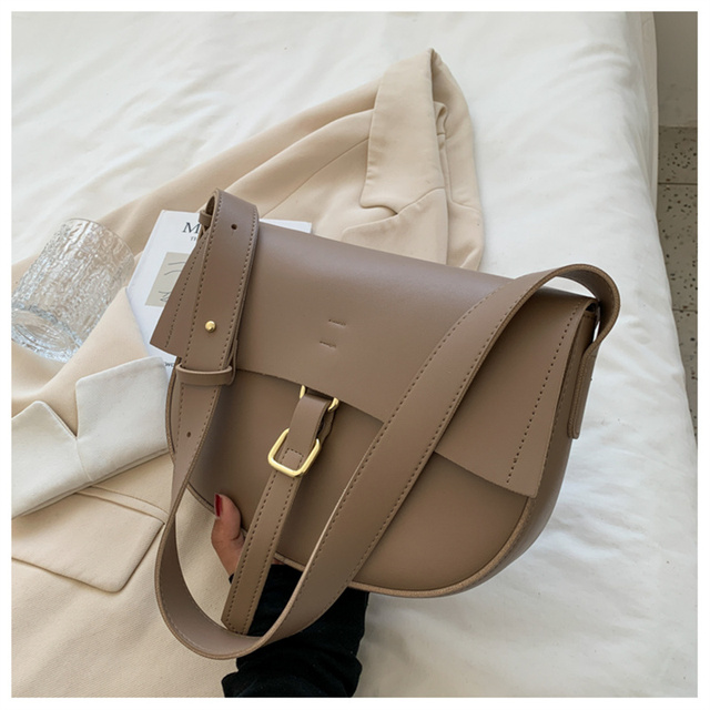 Luksusowa skórzana torebka na ramię - projektantka damskiej mody z klapką i małą torbą ze skórzanym paskiem - Wianko - 36