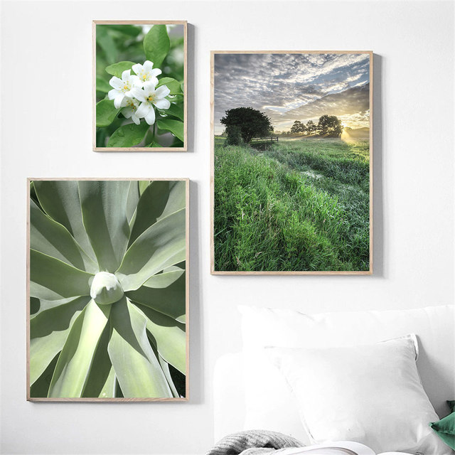 Plakat artystyczny z nadrukiem krajobrazu lasu z jeleniem i zieloną trawą na płótnie - wystrój salonu, malarstwo i kaligrafia - Wianko - 4
