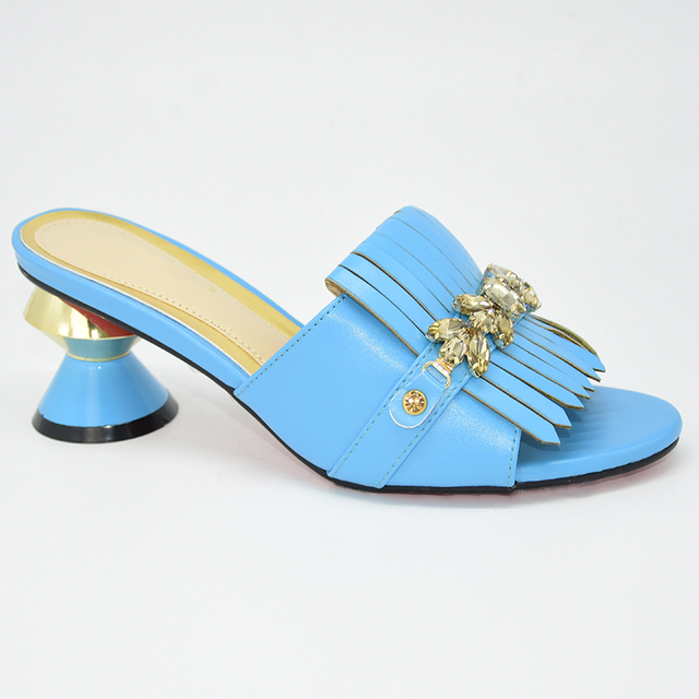 Eleganckie letnie buty damskie na słupku ozdobione dżetami wysokiej jakości - Wianko - 9