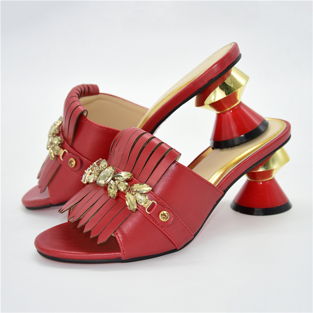 Eleganckie letnie buty damskie na słupku ozdobione dżetami wysokiej jakości - Wianko - 16