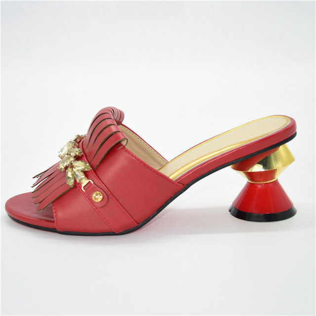 Eleganckie letnie buty damskie na słupku ozdobione dżetami wysokiej jakości - Wianko - 17