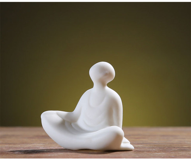 Porcelanowa figurka białego małego pinny, zdobiona motywem Zen budda - idealna dekoracja do herbaciarni i ogrodu - Wianko - 6