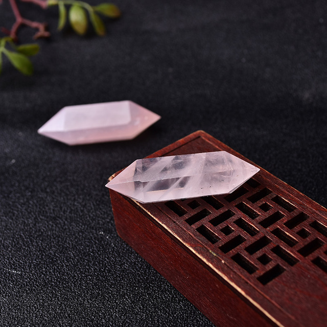 Kryształki kwarcowe różowe, sześciokątne podwójnie zakończone punkty - medytacyjne, uzdrawiające Reiki, DIY biżuteria mineralna - Wianko - 4