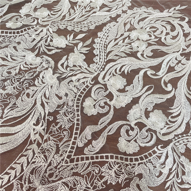 Koronkowa suknia ślubna z haftem ażurowym LFY, biała, wysokiej jakości (1 stocznia) - Wianko - 6
