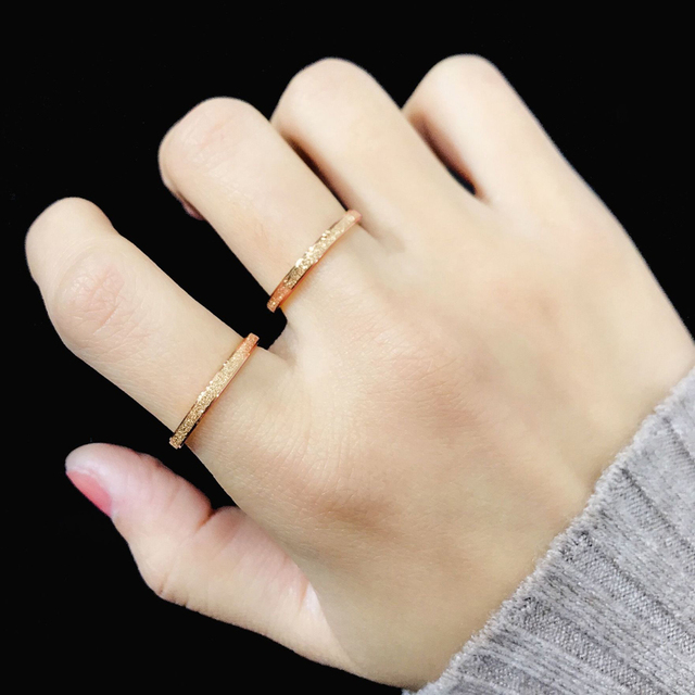 Damski pierścionek ze stali nierdzewnej, złoty kolor, matowe wykończenie, trzy oddzielne pierścienie - Wianko - 36