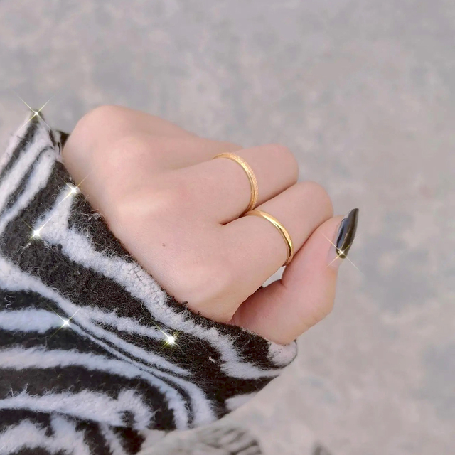 Damski pierścionek ze stali nierdzewnej, złoty kolor, matowe wykończenie, trzy oddzielne pierścienie - Wianko - 18