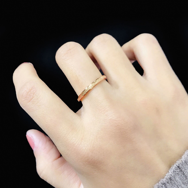 Damski pierścionek ze stali nierdzewnej, złoty kolor, matowe wykończenie, trzy oddzielne pierścienie - Wianko - 41