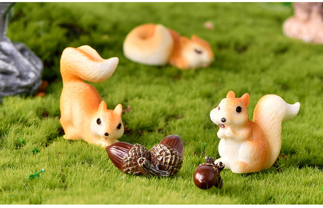 Figurka wiewiórki ze szyszką, liśćmi i innymi zwierzakami - zestaw dekoracji na tort, idealny prezent dla dzieci - Wianko - 6