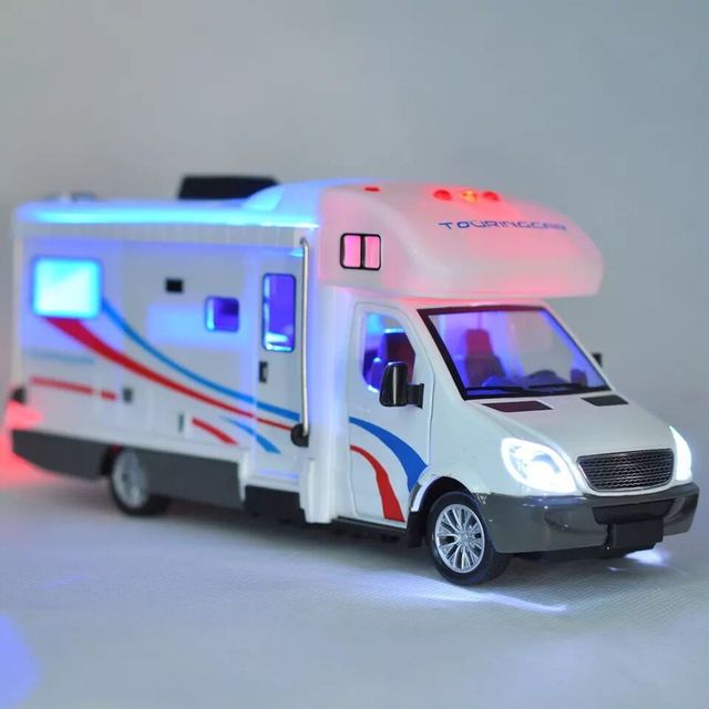 Luksusowy model samochodu campingowego RV 1:32 z odlewanego metalu dla dzieci - Wianko - 10