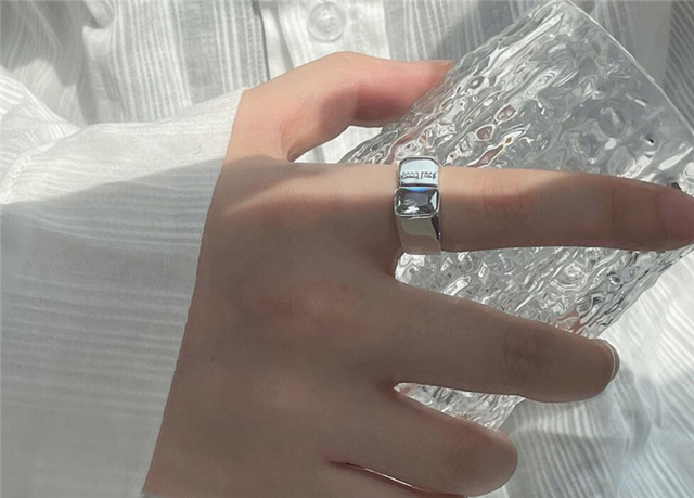 Elegancki pierścionek kobiecy z błyszczącymi kryształami, srebro próby 925, regulowany rozmiar - Wianko - 23