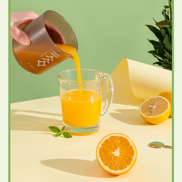 Mini przenośna sokowirówka do owoców - kreatywna instrukcja, dopasowane kolory, pomarańczowy sok - Wianko - 5