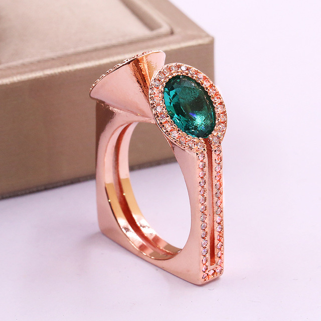 Luksusowy pierścień zielony kamień róg w wyjątkowym męskim stylu - Wianko - 2