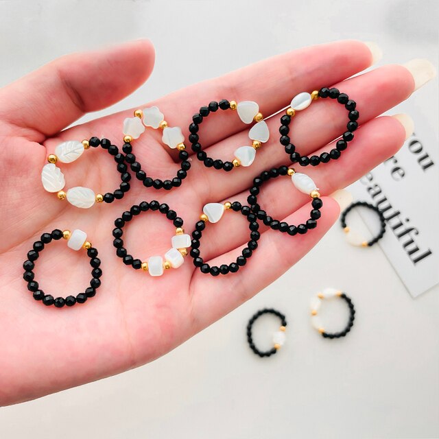 Pierścień kobiecy z czarnego kamienia imitujący białą perłę, ze stali nierdzewnej, z regulowanymi złotymi koralikami - Wianko - 11