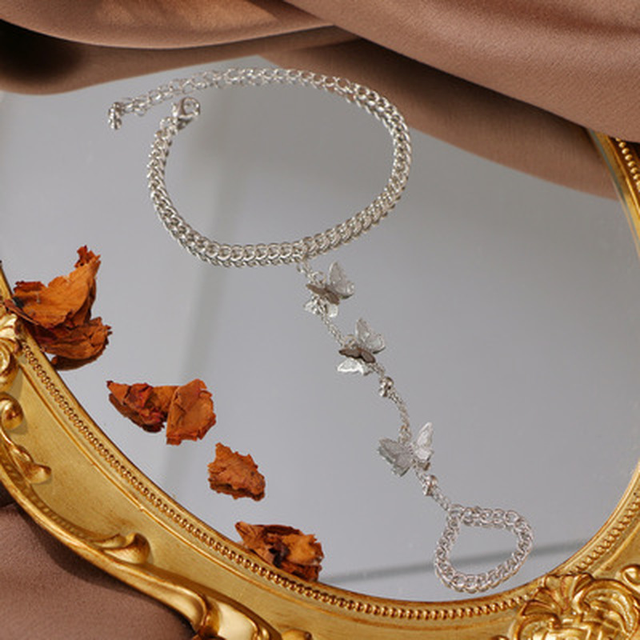 Bransoletka motyl z palcem na rękę dla kobiet estetyczna biżuteria - Lady Trendy 2021 - Wianko - 1