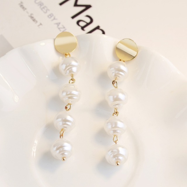 Kolczyki wiszące KMVEXO - barokowe, geometryczne, metalowe z nieregularnie symulowanymi perłami - Wianko - 29
