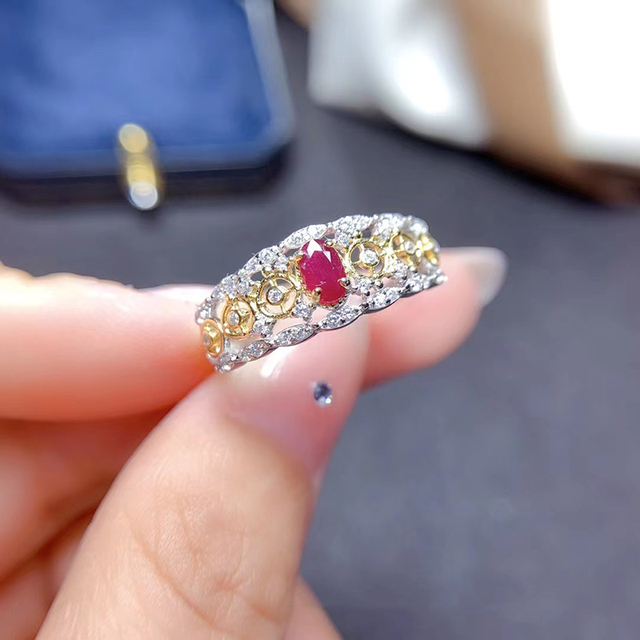 Regulowany pierścień z owalnym naturalnym rubinem (3*5mm) o luksusowym wyglądzie, wykonany ze srebra pr. 925 - idealny prezent na urodziny dla kobiet - Wianko - 5