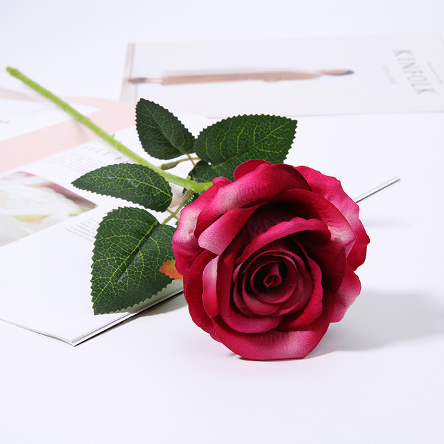 Sztuczna roślina - bukiet róż flanelowych: czerwony, biały, 50cm - Wianko - 9