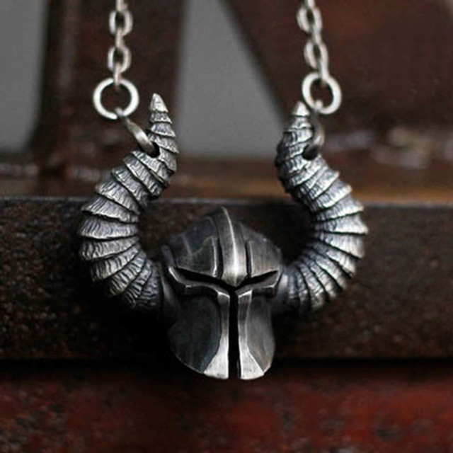 Mars Necklace - Męski naszyjnik Biker Punk z łańcuchem stalowym w stylu Viking, idealny prezent na Halloween - Wianko - 1