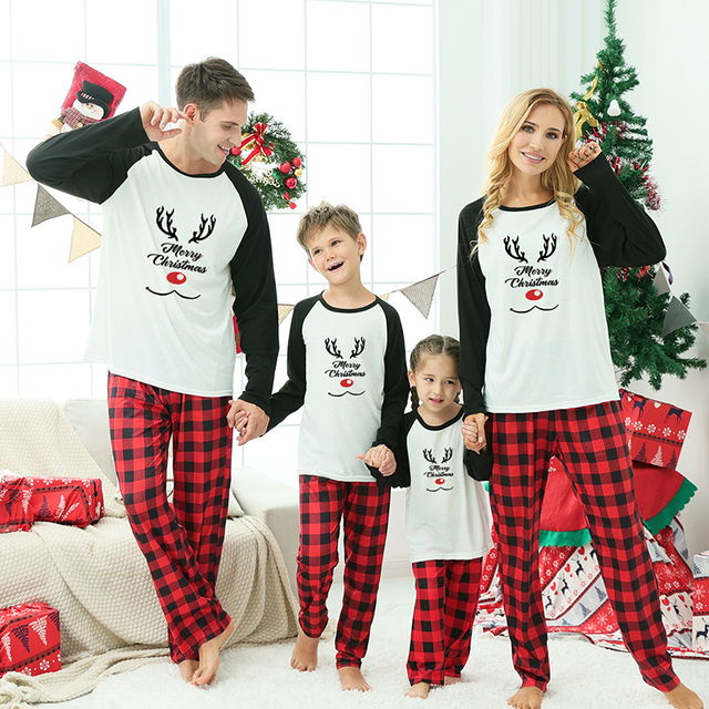 Rodzinne pasujące piżamy na Boże Narodzenie 2021 dla tatusia, mamy i dziecka - zestaw ubrań homewear dla rodziny - Wianko - 5