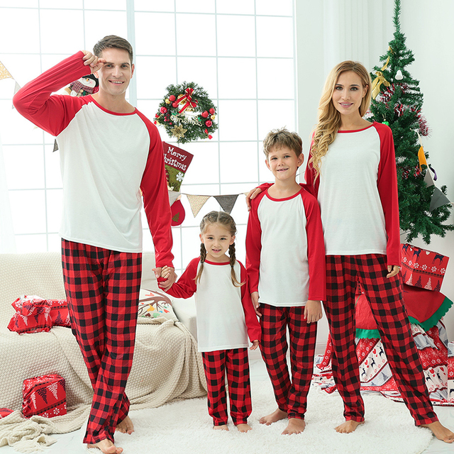 Rodzinne pasujące piżamy na Boże Narodzenie 2021 dla tatusia, mamy i dziecka - zestaw ubrań homewear dla rodziny - Wianko - 20