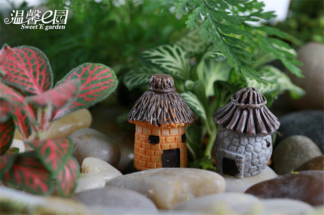 Miniaturka stary dom Hut Model - 2 sztuki, figurka rzemiosło rosyjskiego ornamentu do dekoracji ogrodu DIY - Wianko - 1