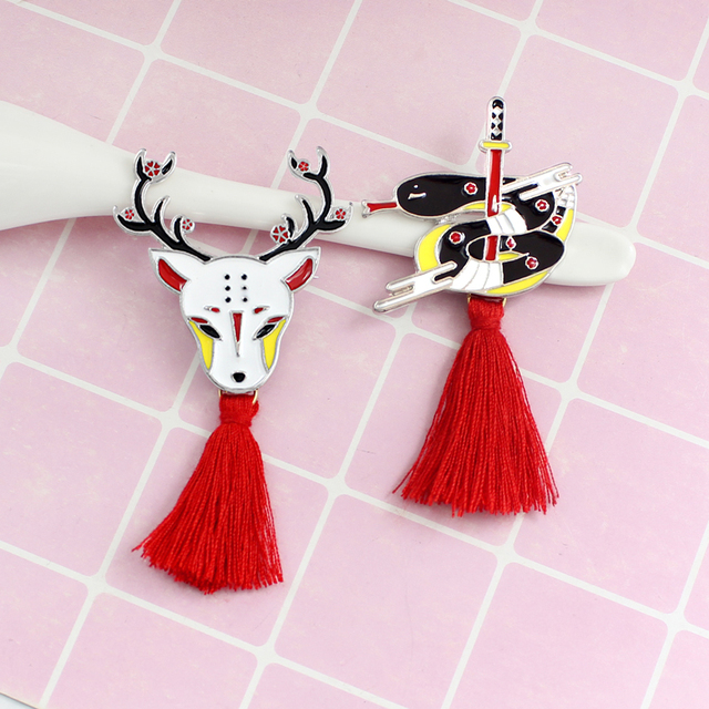Broszka stylowa Sika deer White Rabbit z czerwonymi frędzlami osobowości dla wszystkich - Wianko - 7