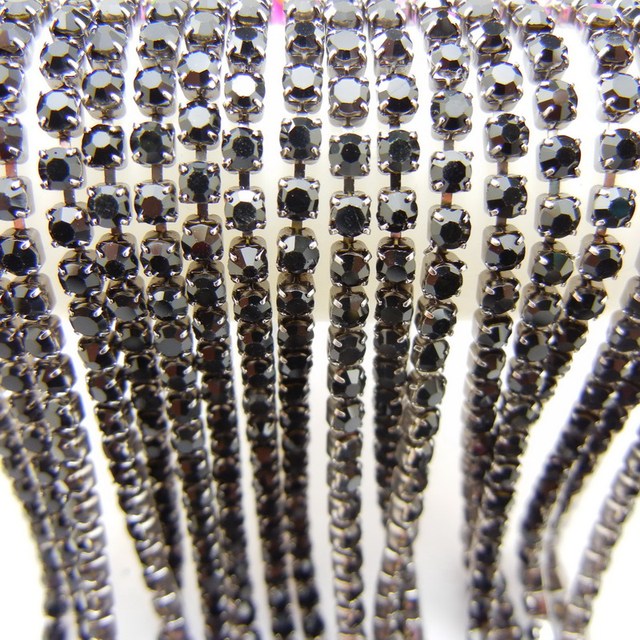 Rolka 10 jardów czarnych kryształów Rhinestone o rozmiarach 2mm, 2.5mm, 2.8mm, 3mm, 4mm do przyszywania lub klejenia na metalowej podstawie - ozdoba do odzieży DIY - Wianko - 15