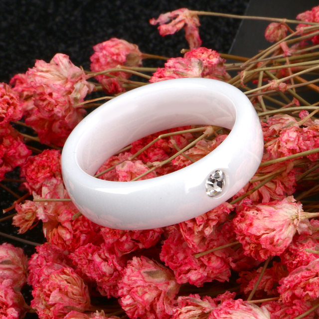 Zestaw biżuterii ceramicznej: prosty pierścień i okrągłe kolczyki, nowość, elegancki styl, doskonałe na wesele i jako prezenty dla dziewczyn - Wianko - 2
