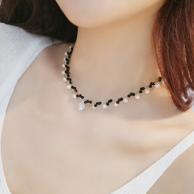 Naszyjnik damski z łańcuszkiem i wisiorkiem, koreański styl, sztuczny kryształ i perła, vintage 2021 - Wianko - 3