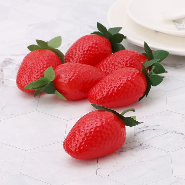 Realistyczna sztuczna truskawka do dekoracji kuchni - symulacja owocu o wyświetlaczu K1MF - Wianko - 3