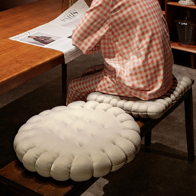 Pluszowa poduszka Sofa w stylu skandynawskim z motywem herbatników - Cookie, kształt kwadratowy, dla miłośników zwierząt i wystrój łóżka - Wianko - 12