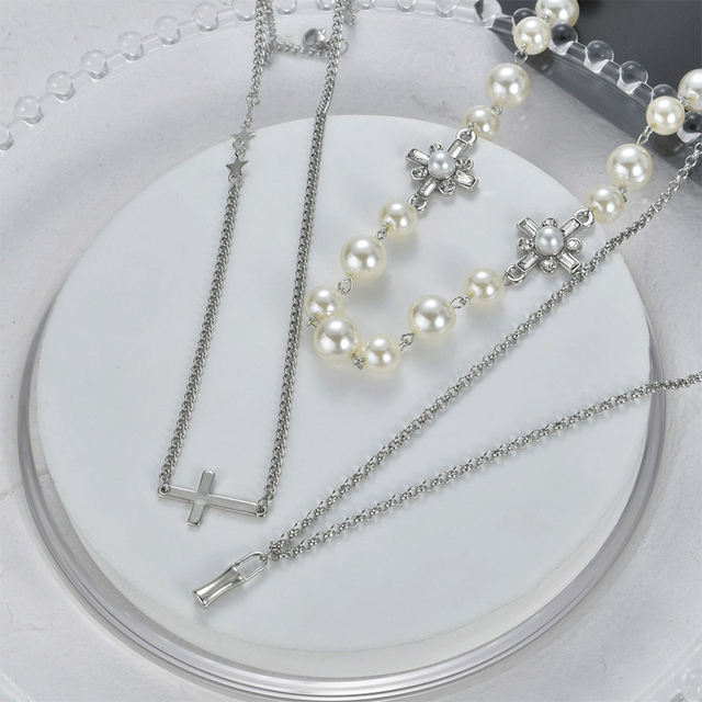 Luksusowy naszyjnik z wielowarstwowymi perłami i wisiorkiem w kształcie krzyża dla kobiet – biżuteria ślubna - Wianko - 6
