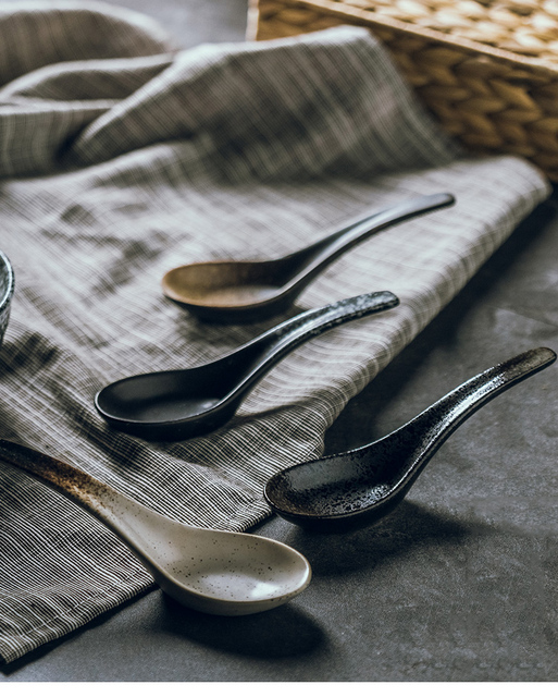 Ręcznie robiona chińska łyżka w stylu retro z ceramiki porcelanowej, idealna do zup, prosty design kuchenny - H158 - Wianko - 1