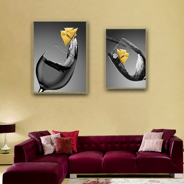Czarno-biały złoty plakat na płótnie z łodzią w lampce do wina, idealny do salonu, kuchni i jadalni - Wianko - 6