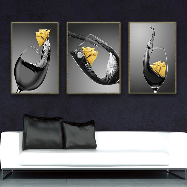 Czarno-biały złoty plakat na płótnie z łodzią w lampce do wina, idealny do salonu, kuchni i jadalni - Wianko - 5