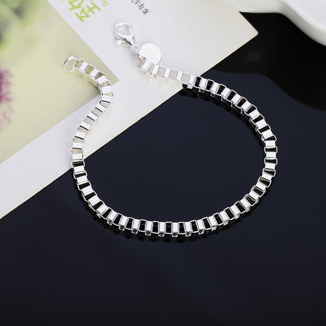 Bransoletka z łańcuszkiem o grubości 4MM, wykonana z 925 srebra - dla mężczyzn i kobiet, popularna marka biżuterii, idealna na ślubne przyjęcie lub jako prezent świąteczny - Wianko - 4