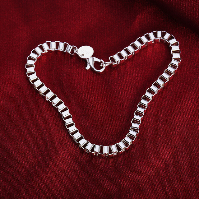 Bransoletka z łańcuszkiem o grubości 4MM, wykonana z 925 srebra - dla mężczyzn i kobiet, popularna marka biżuterii, idealna na ślubne przyjęcie lub jako prezent świąteczny - Wianko - 2